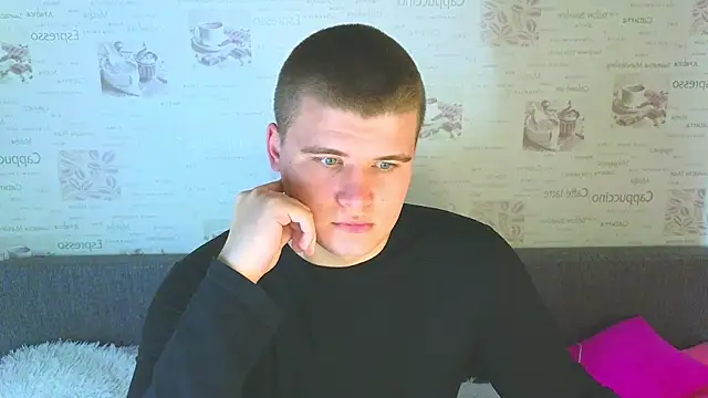 Snapshot of kittenmurr chatting on September 14, 11:01 am kittenmurr online show from September 14, 11:01 am