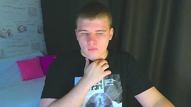 Snapshot of kittenmurr chatting on September 11, 9:03 pm kittenmurr online show from September 11, 9:03 pm