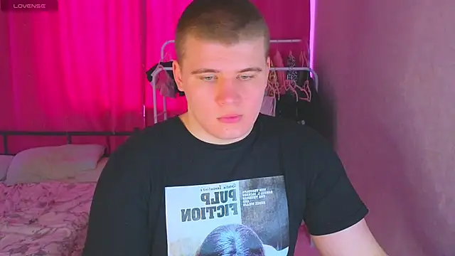 kittenmurr online show from March 9, 4:28 am