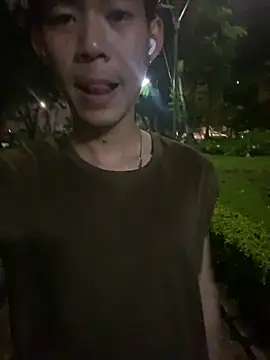 linh21107 online show from November 2, 11:47 am