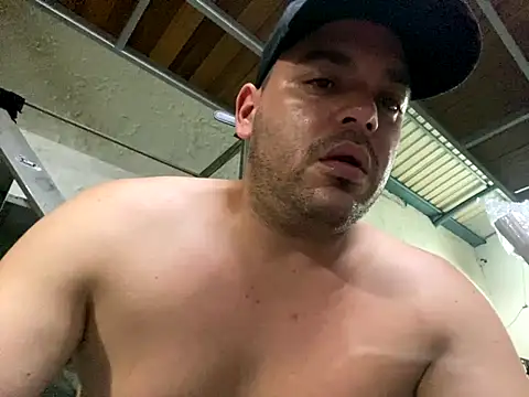 Snapshot of rider239 chatting on September 27, 10:35 am rider239 online show from September 27, 10:35 am