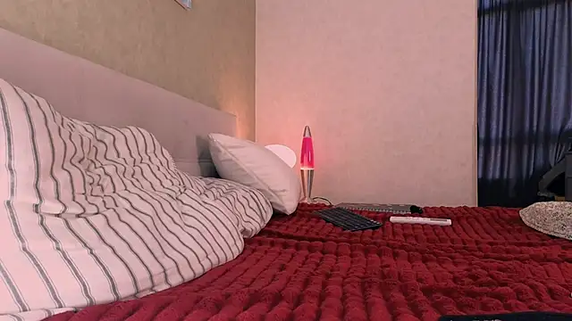 TalkingHead 0  online show from October 14, 7:04 am