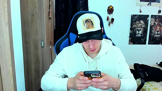 javiersexymann online show from December 16, 5:33 pm