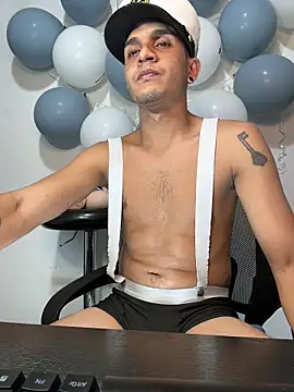 Angel latinboy online show from March 6, 8:50 pm