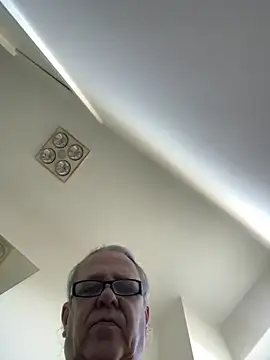 MaxFapper123 online show from June 9, 11:06 pm
