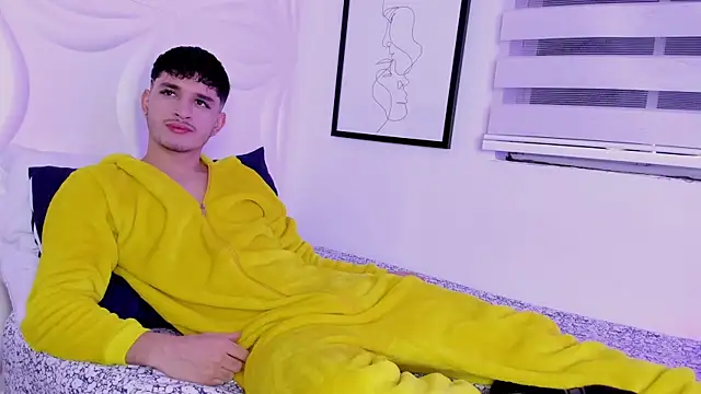 LiamMuller online show from October 7, 11:47 am