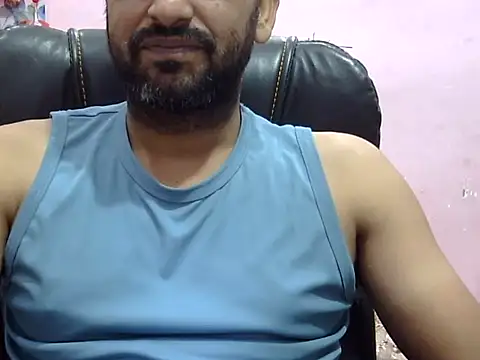 kumarseey00 online show from November 17, 5:32 am