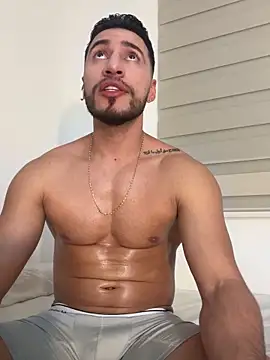 Thiago Hill online show from November 1, 11:20 pm