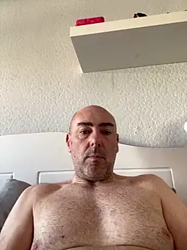 Richmcgee online show from April 3, 2:36 pm