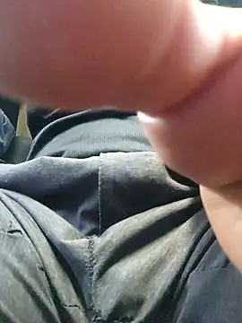 anggllaaa online show from September 17, 4:02 am