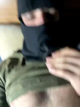 Snapshot of sexyarmy001 chatting on September 22, 8:19 pm sexyarmy001 online show from September 22, 8:19 pm