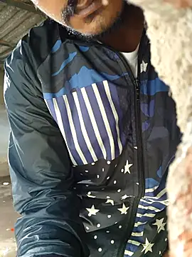 Snapshot of onlymasti00 chatting on October 5, 1:53 am onlymasti00 online show from October 5, 1:53 am