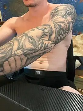 fronkie9384 online show from February 17, 1:32 pm