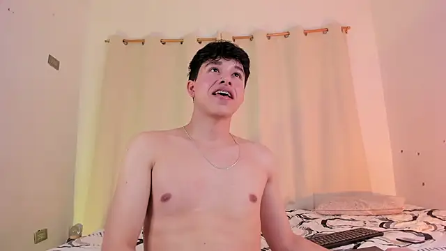 mrhot night online show from September 19, 11:15 pm