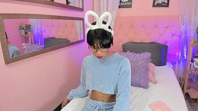 Liam evvan online show from October 3, 4:17 am