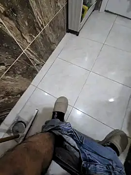 WelloffUpthrow online show from December 6, 12:07 am