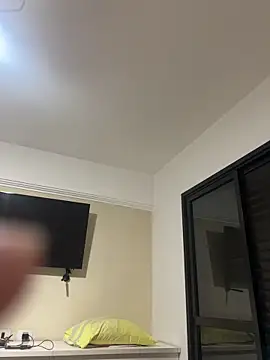 Snapshot of j_edson chatting on October 30, 1:08 am j edson online show from October 30, 1:08 am