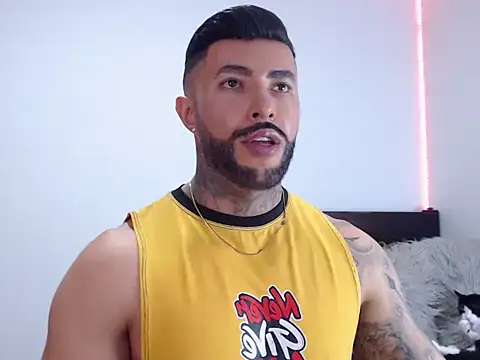 andrea de lucaa online show from September 30, 2:40 am