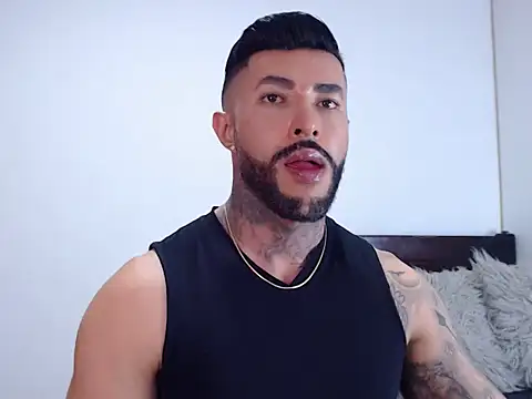 andrea de lucaa online show from October 8, 4:17 am