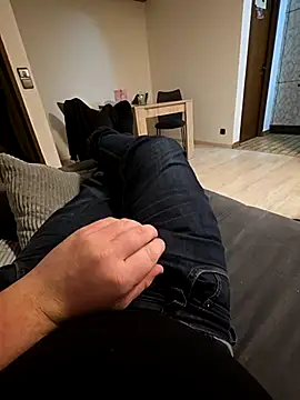 bigdicksklave online show from February 8, 10:25 pm