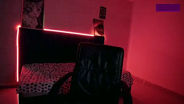 sebastian jhonson online show from October 9, 4:17 am