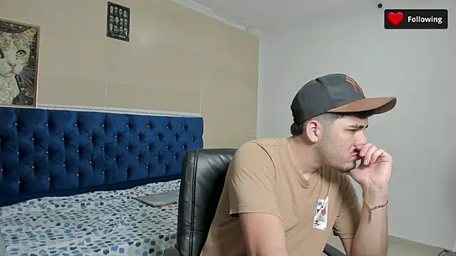 sebastian jhonson online show from October 30, 2:46 am