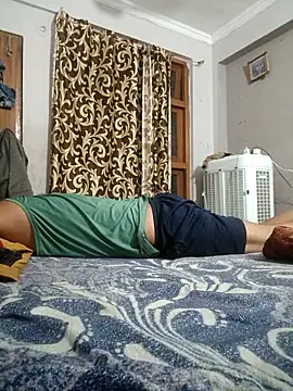 vardh033 online show from March 9, 2:27 am