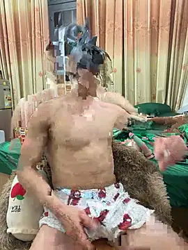 anhkiet huang online show from July 28, 4:27 pm