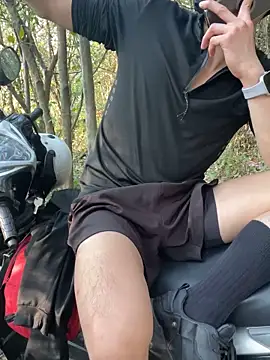 anhkiet huang online show from April 8, 9:52 am