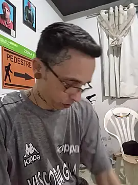 dinho carioca online show from October 27, 11:07 pm