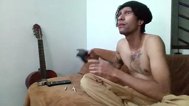 Alejandro92 cali online show from June 6, 3:01 am