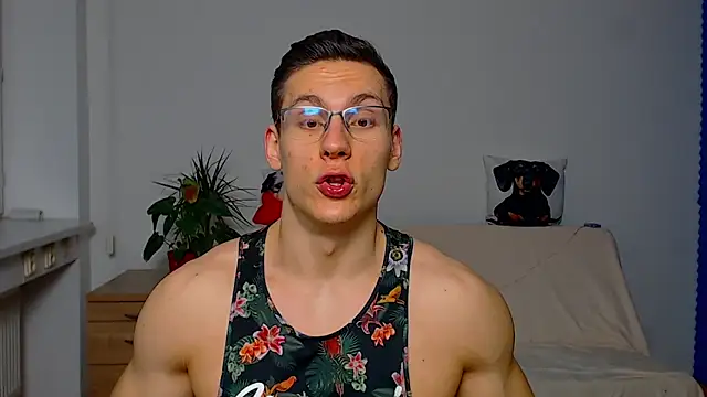 ZeinMiracles online show from December 13, 8:48 pm