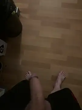 Snapshot of cook907920 chatting on October 16, 12:29 am cook907920 online show from October 16, 12:29 am