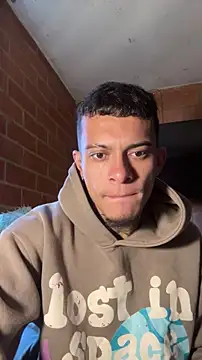 Mrjustin sebas online show from April 15, 9:48 pm