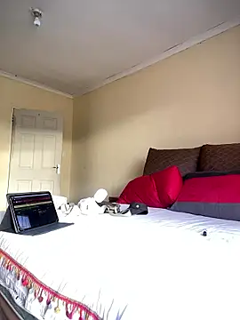 Slowbur online show from January 10, 4:00 pm