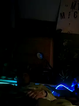 MODEST11 MMiILOO AMARO online show from April 7, 3:50 am