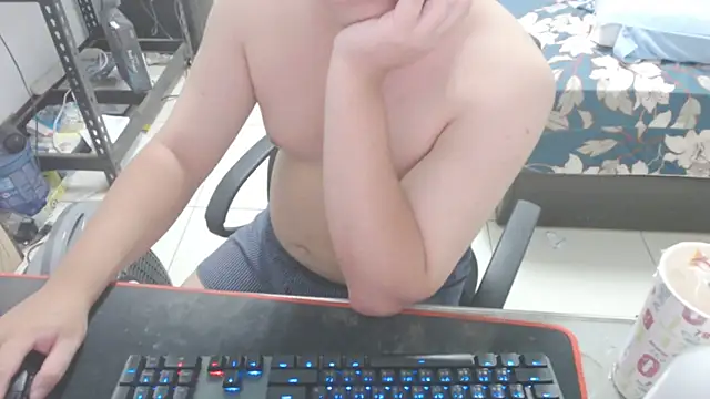 qazwsx cam4 online show from August 4, 11:26 am