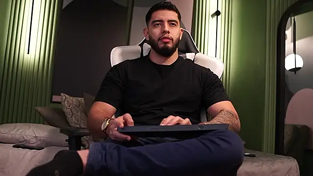 Nick Vans online show from October 11, 1:37 pm