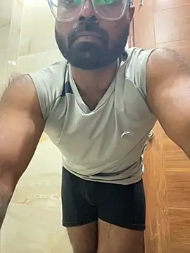 DJLOVE280825 online show from April 15, 9:59 pm