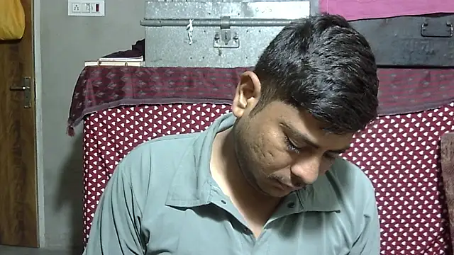 Ajmersingh335512 online show from July 4, 6:00 pm