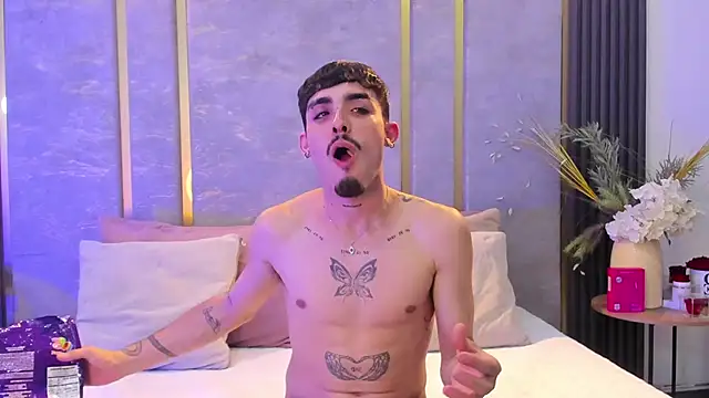 NikoStone  online show from October 3, 5:01 am