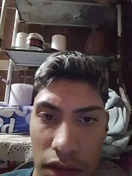 aispuro8505 online show from March 8, 6:28 am