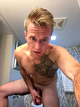 DILFiGuess11 online show from October 21, 8:50 am