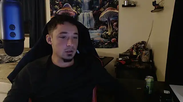 Snapshot of YoBlezz chatting on September 21, 5:18 am YoBlezz online show from September 21, 5:18 am