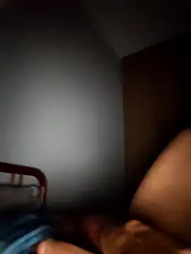 Snapshot of big22911 chatting on October 28, 11:51 pm big22911 online show from October 28, 11:51 pm