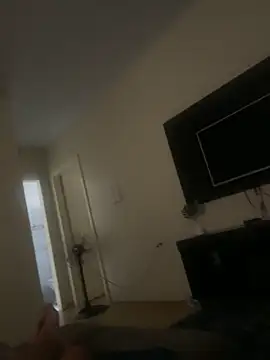 Viniciusbene online show from April 25, 12:30 pm