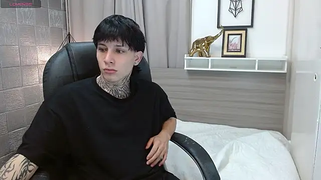 Iantwink18 online show from February 12, 11:27 am