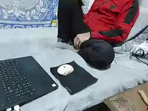 yazinyazin1 online show from February 25, 8:43 pm