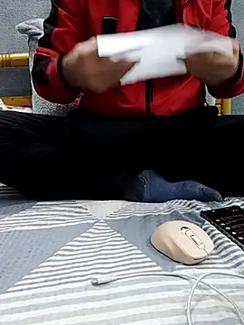 yazinyazin1 online show from December 16, 12:28 am