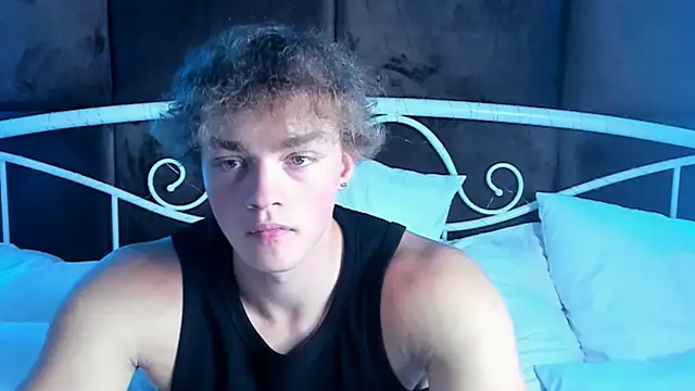 ChaseMuscular online show from October 8, 4:11 pm